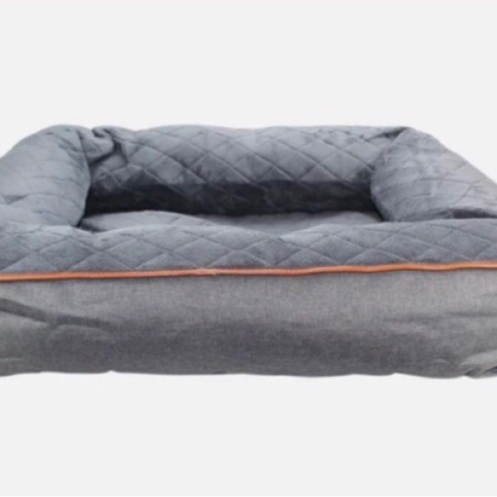 BeOneBreed Snuggly Dog Bed